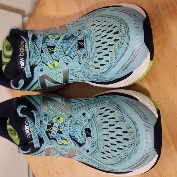 New Balance Women's Shoes  860v8 Running Shoes Size 6.5 - Picture 5 of 9